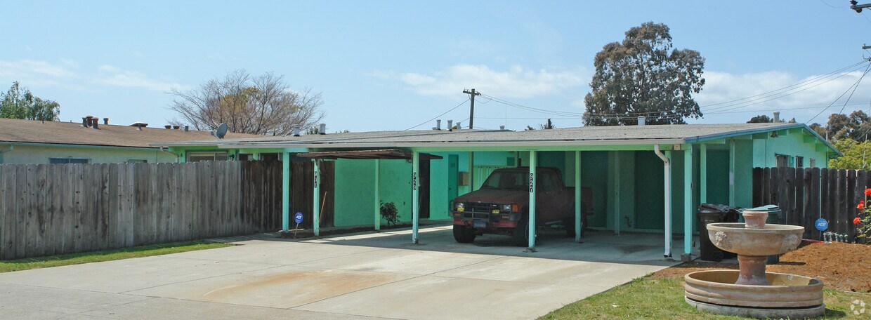 Building Photo - 929 S 55th St