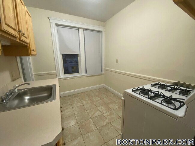 Building Photo - 127 Washington St