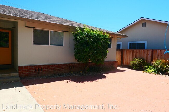 Foto del edificio - 4 br, 2 bath House - 874 September Drive