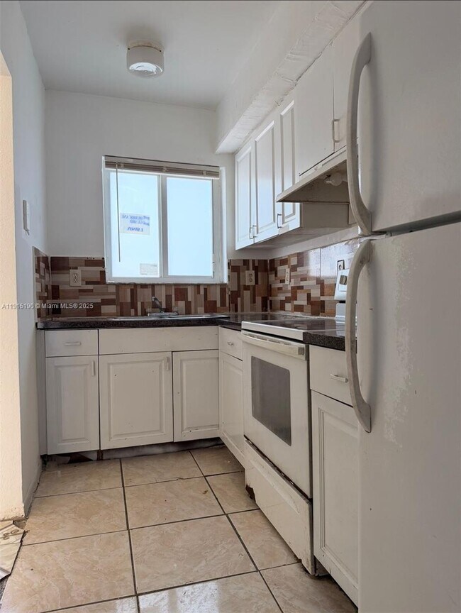 Building Photo - 8447 NW 4th Ave