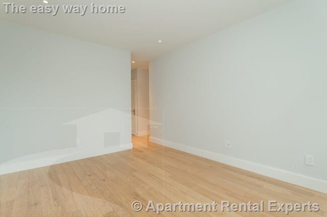 Foto del edificio - 286 Chestnut Hill Ave