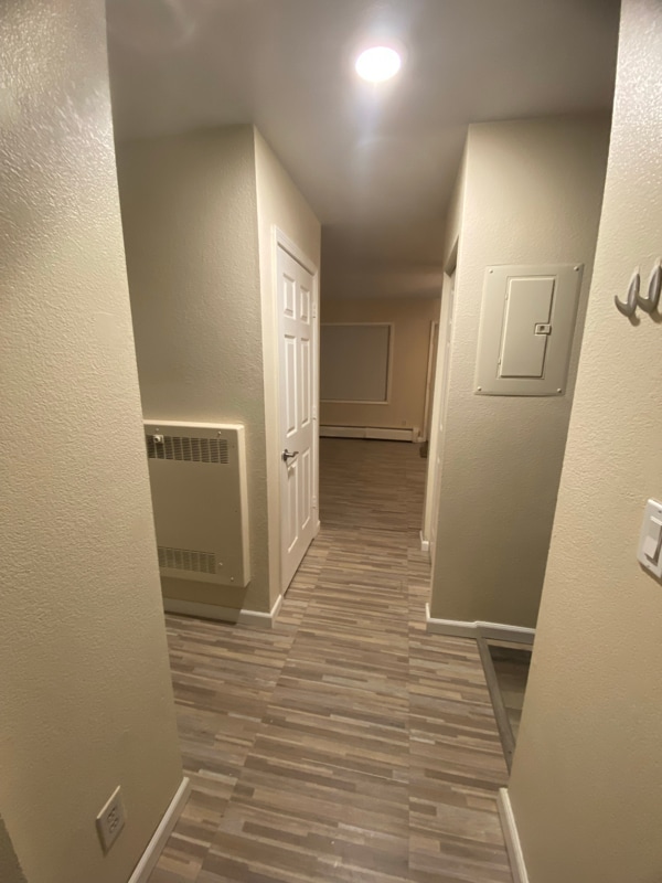 Building Photo - 1410 24th Ave