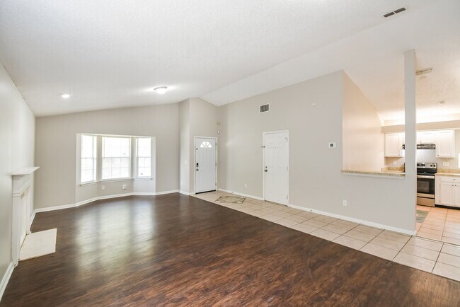 Foto del edificio - 10725 Meadowlea Dr