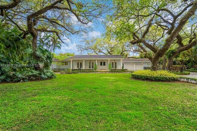 Foto del edificio - 1550 Taragona Dr