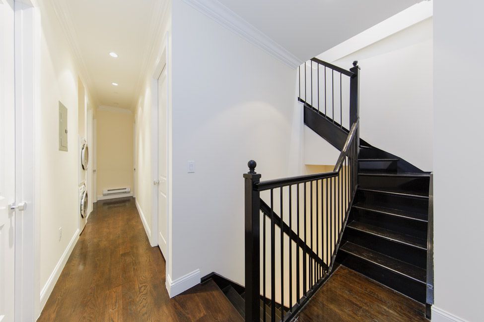 Foto principal - 350 E 81st St