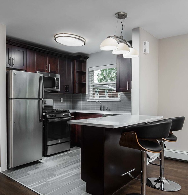 Pleasant View Gardens Apartments in Piscataway, NJ