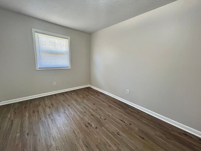 Foto del edificio - Charming, 2 bedroom apartment for rent!