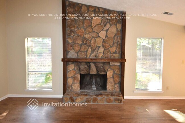 Building Photo - 511 Pebble Creek Dr