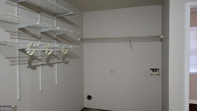 Building Photo - 209 E Wilson St