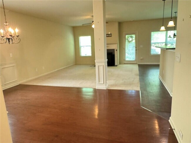 Foto del edificio - 3908 Lake Manor Way