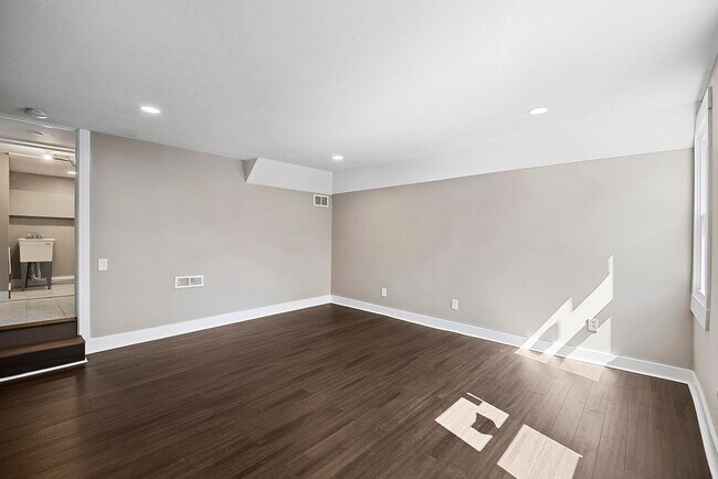 Photo - 529 Spruce St House