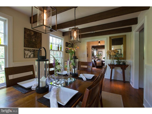 Foto del edificio - 6757 Phillips Mill Rd