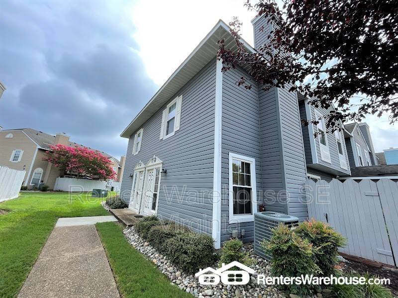 Foto principal - 651 Ridge Cir