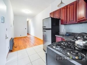 Foto del edificio - 628 Wilson Ave