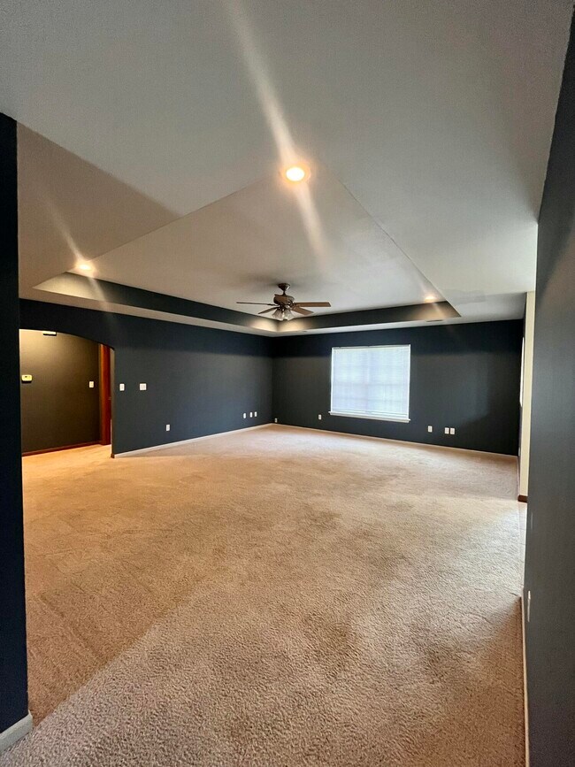 Foto del edificio - 2602 McClure Dr