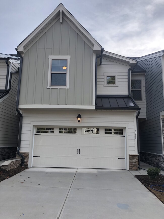 Building Photo - 8019 Windthorn Pl