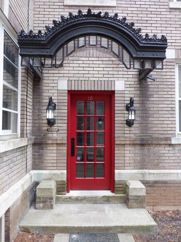 10 Concord St Unit A4, West Hartford, CT 06119 Apartments in West