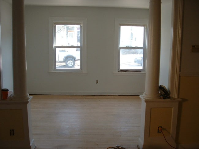 Building Photo - Shandec Properties