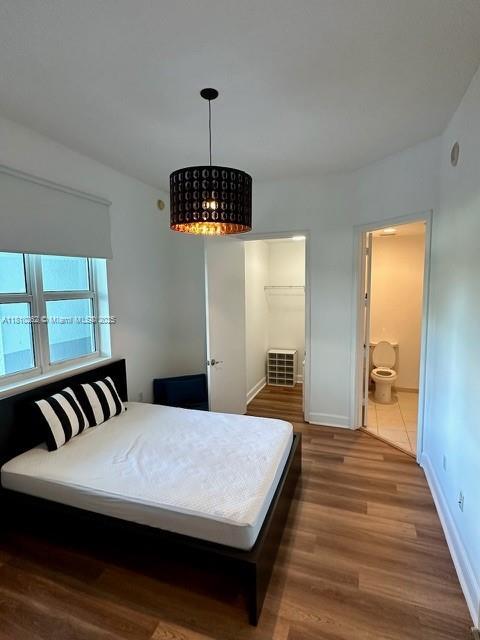 Foto del edificio - 15051 Royal Oaks Ln