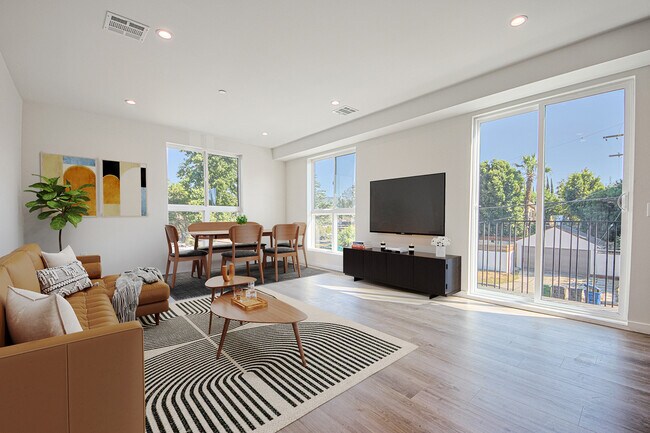 Foto del edificio - 10717 Addison St