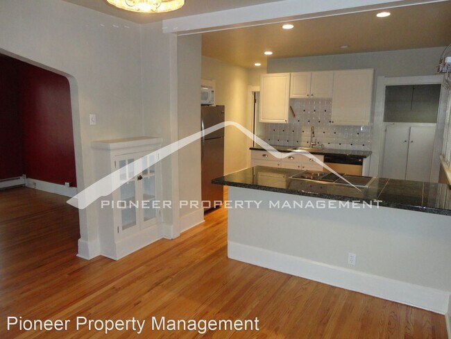 Building Photo - 2 br, 1 bath House - 1682 S. Washington St.