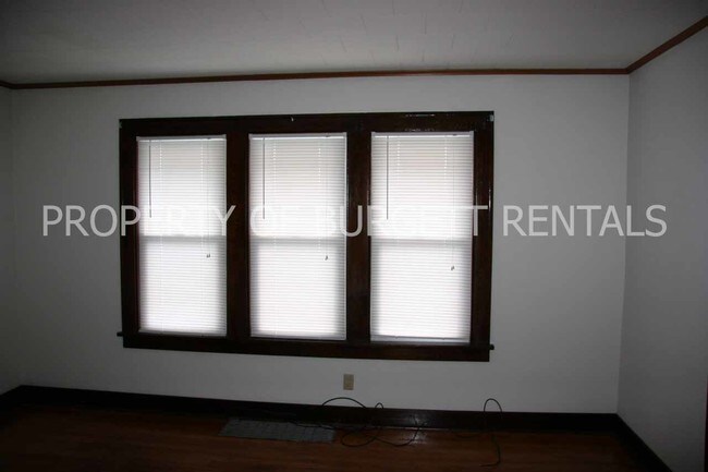 Foto del edificio - 410 Evergreen St