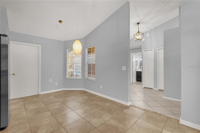 Foto del edificio - 14528 Redmeadow Ct