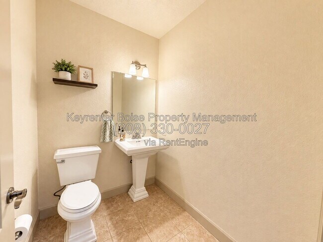 Foto del edificio - 1262 E Winding Creek Dr