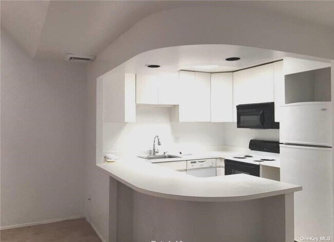 Building Photo - 99 Clent Rd