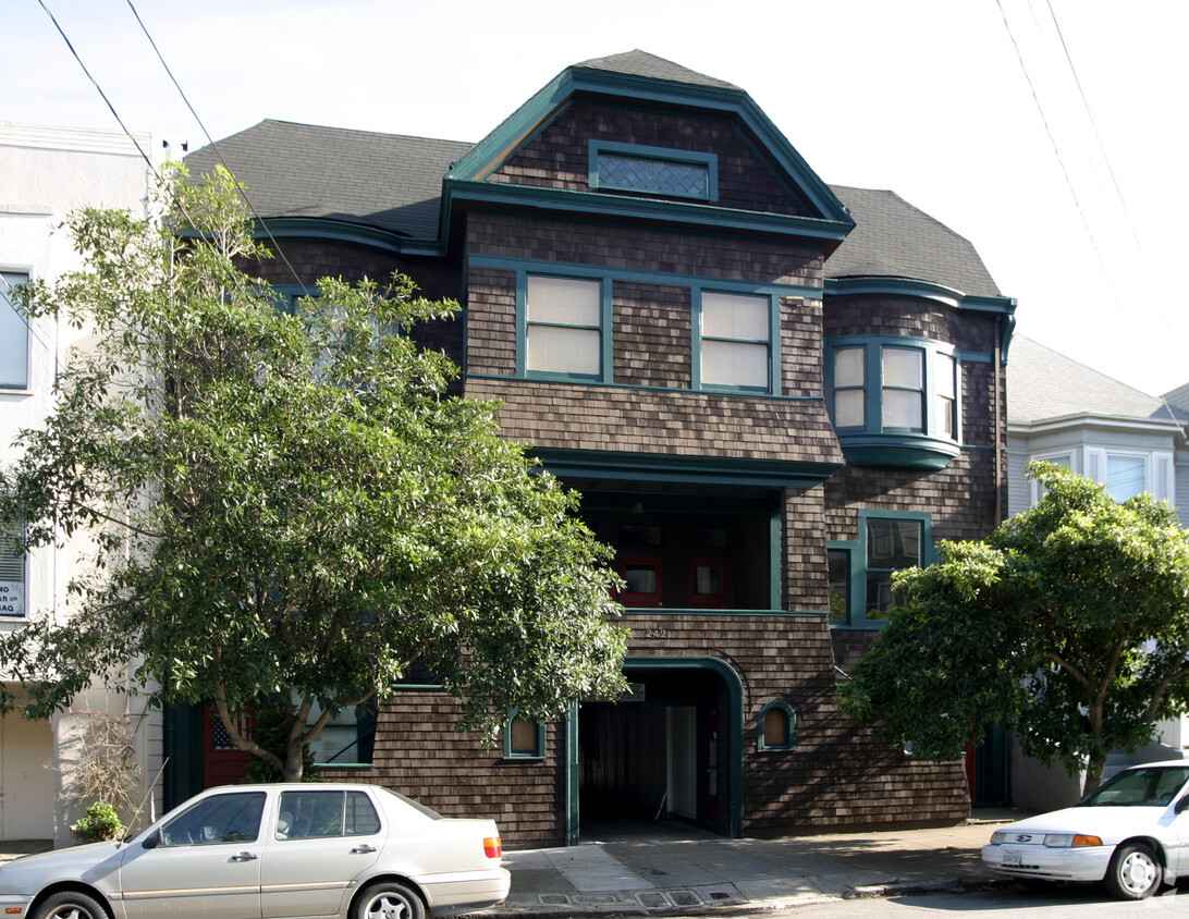 Building Photo - 242 5th Ave