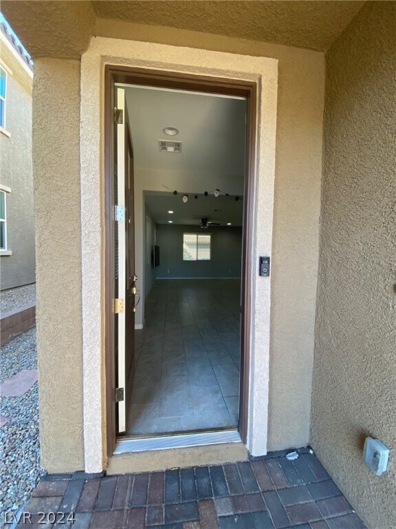 Building Photo - 679 Narissa Ave