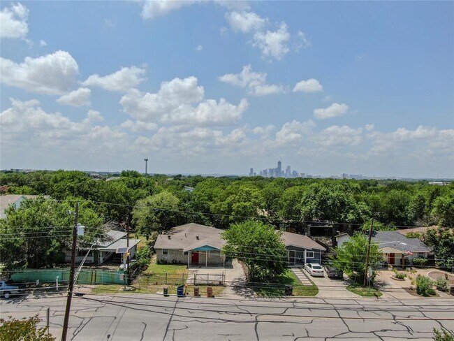 Foto del edificio - 1412 Vargas Rd