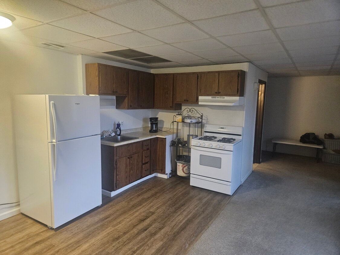 Building Photo - 2974 Genesee St