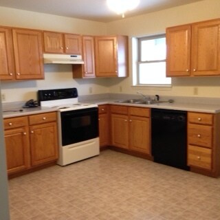 Foto del edificio - 108 Blue Spruce Ln