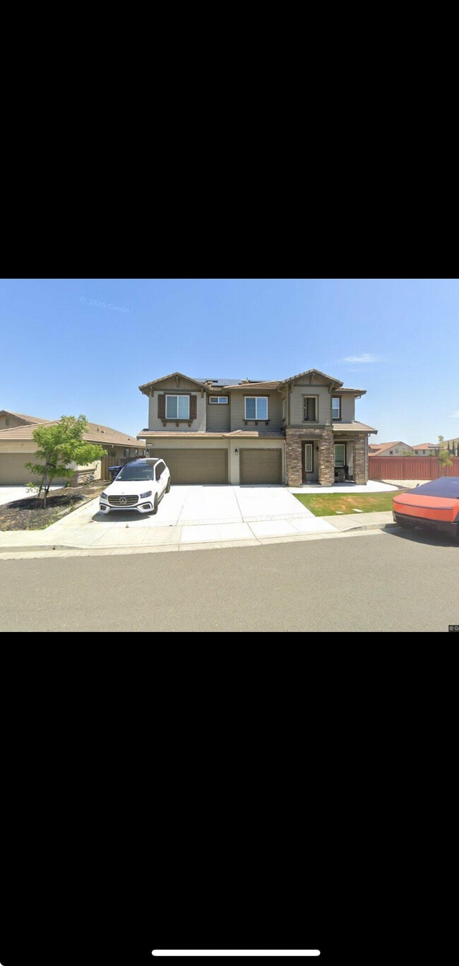 Building Photo - 1826 Oldenburg Dr