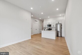 Building Photo - 2157 E Lehigh Ave