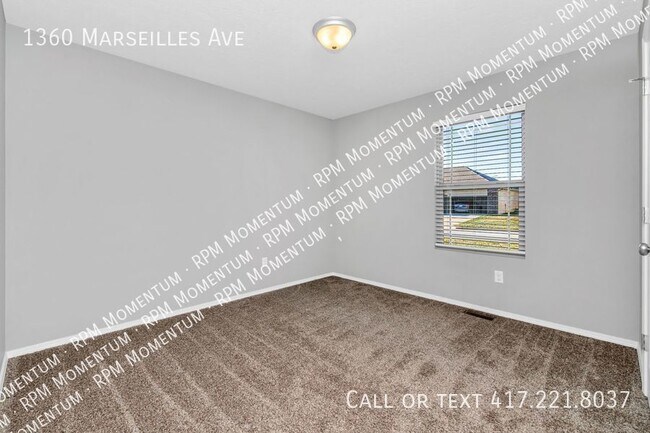 Building Photo - BEAUTIFUL 3BED/2BATH IN REPUBLIC