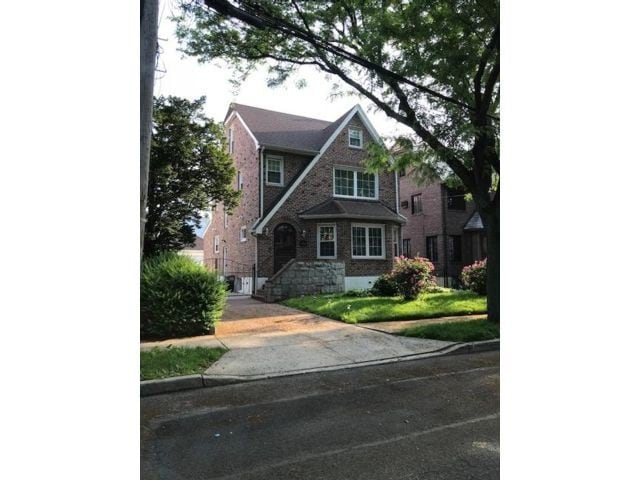 Primary Photo - 63-54 Fitchett St
