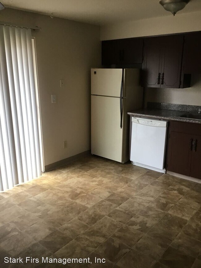 Foto del edificio - 14112-14134 SE Stark St