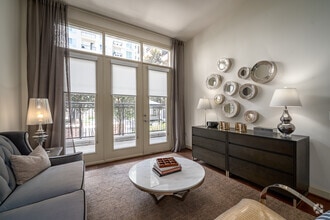 2BR, 2BA - 1,219SF - WaterWall Place