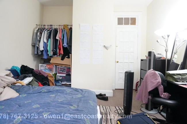 Foto del edificio - 828 Beacon St