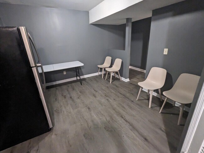Foto del edificio - 972 Forrest Cir SE