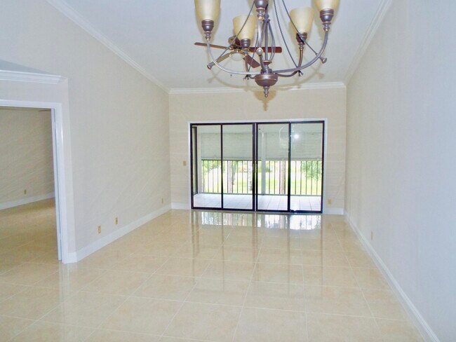 Foto del edificio - 3350 Perimeter Dr