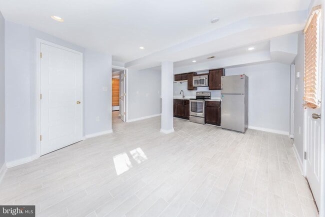 Foto del edificio - 117 R St NW