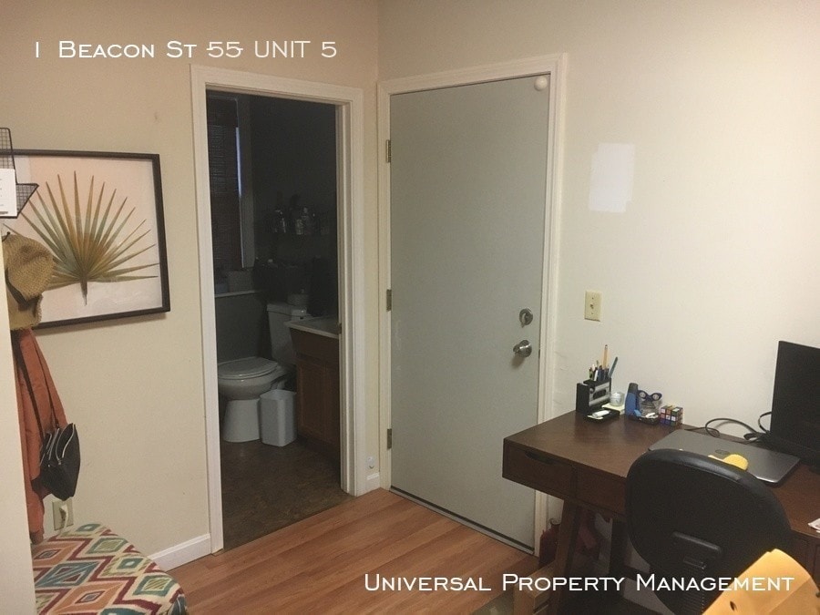 Primary Photo - One Bedroom Apartment in Downtown