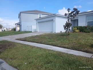 Building Photo - 1220 Salisbury Dr