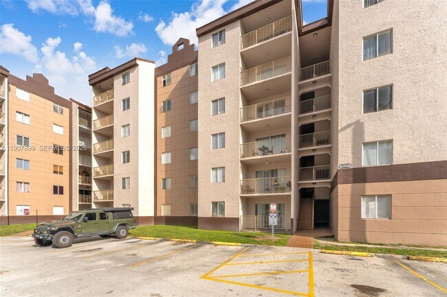 Foto del edificio - 15221 SW 80th St