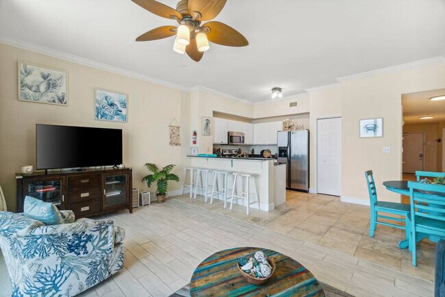 Foto del edificio - 16819 Front Beach Rd