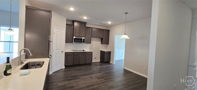 Foto del edificio - 123 Chilburn Cir