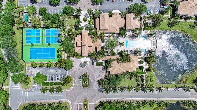AMENITIES ARIAL - 3018 Alcazar Pl